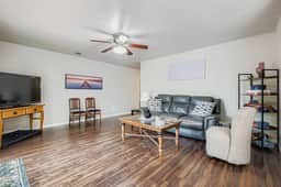 Austin Family-friendly 3BR w/ yard , pet friendly