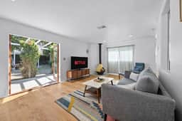 Chesapeake Retreat - 5 min Walk to Expo Line Metro - Image 2