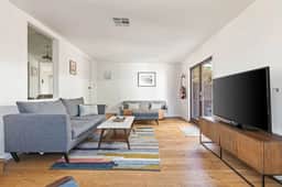 Chesapeake Retreat - 5 min Walk to Expo Line Metro