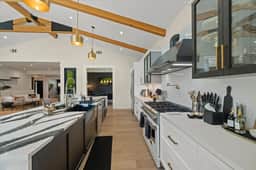 Oakland Hills Farmhouse Stunner + Game Room + A/C