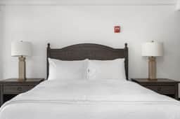 Sonoma Stonehouse Luxury Room in Boutique Hotel