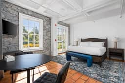 Sonoma Stonehouse, King Room w/ Private Patio
