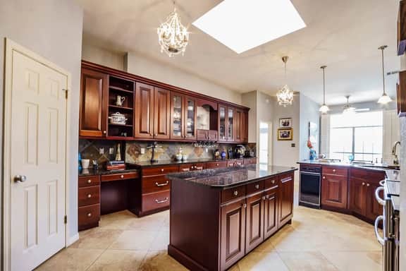 3BR home w/ private pool + 3 mins 2 Riverplace