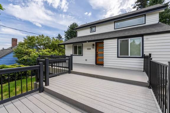 4BR Spacious home | EV charger | Near Green Lake