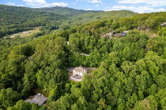 Blue Ridge Lookout | Hot Tub, Fire Pit, Mtn Views