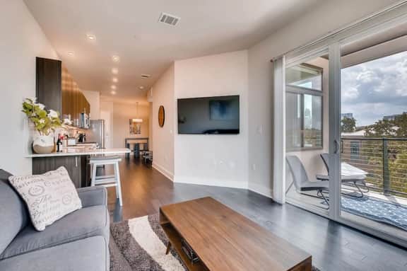 Capitol View Condos | Downtown Austin - Lone Star - Image 2