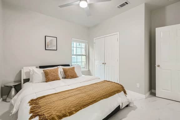 Chic 8BR Retreat+Central East Austin +Large Groups