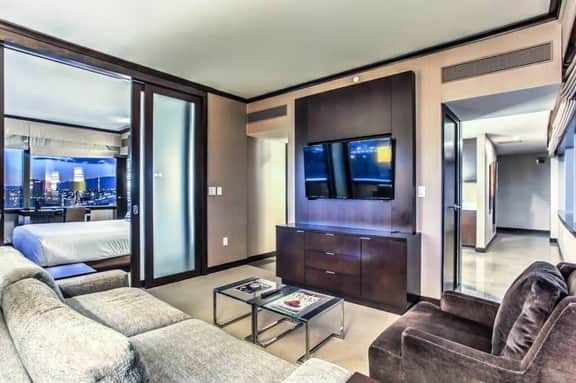 City Center! | Panoramic Corner Suite at Vdara