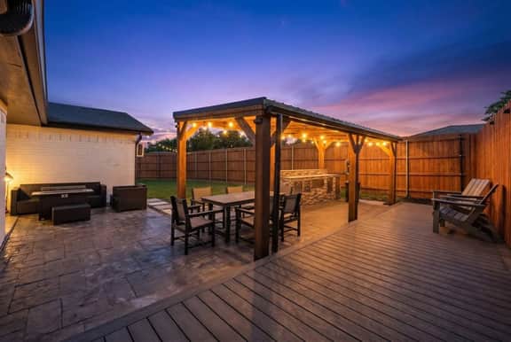 Epicenter Stay | 3BR Near Epic Waters & Topgolf