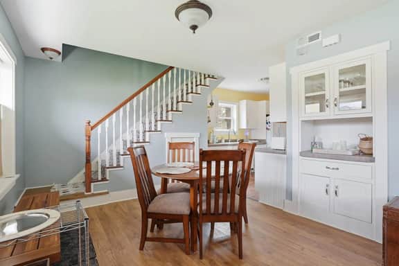 River Road Cottage · 2BR Near Trails & Downtown