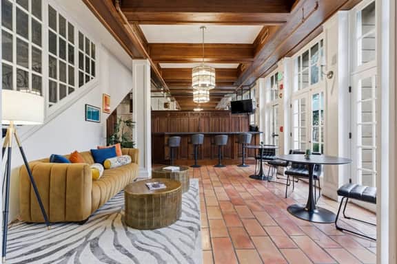 Sonoma Stonehouse Hotel, Wine Country Vibes