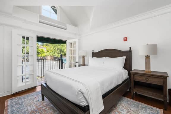 Sonoma Stonehouse Luxury Room in Boutique Hotel