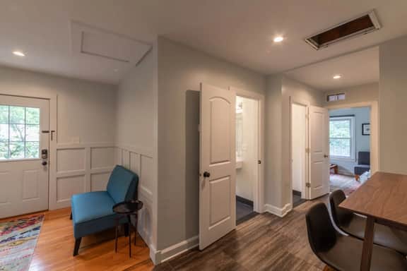 Stylish 4BR in Burns Park near Michigan Stadium