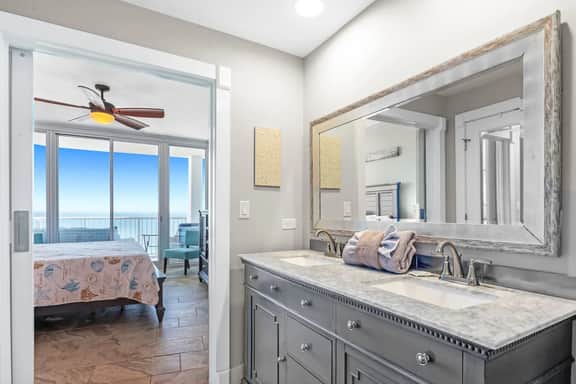 The Whale Rider + Ocean Views + 3BR - Image 2