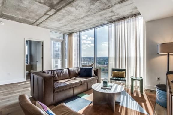 2 BR Lux Panoramic View | Rainey