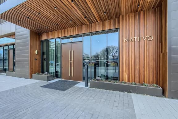 2BR + Luxury +Views +Rooftop pool in Austin