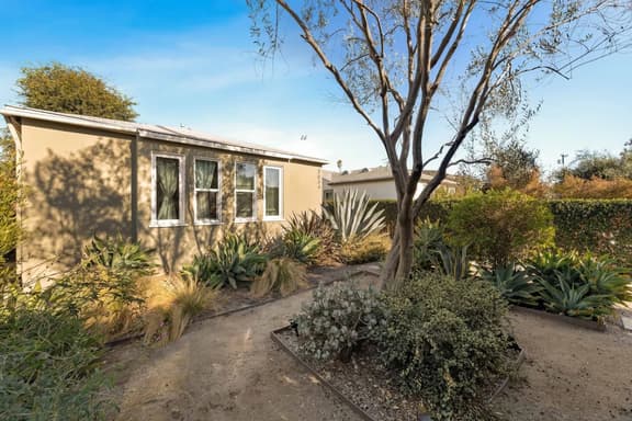 Chesapeake Retreat - 5 min Walk to Expo Line Metro - Image 1