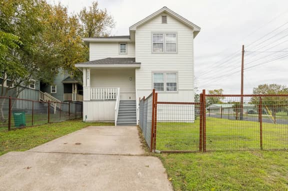 Chic 8BR Retreat+Central East Austin +Large Groups - Image 1