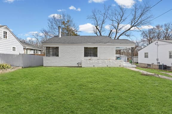 Cozy Ranch Retreat, near Liberty Triangle w/ EV
