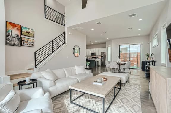 Grand Summer Oasis in East Austin + Pool