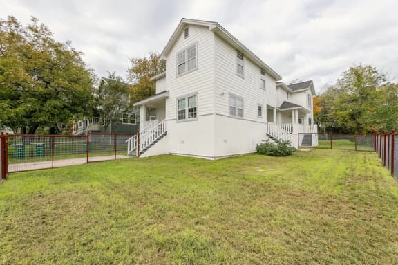Modern Central East Austin 4BR Gem - Image 1