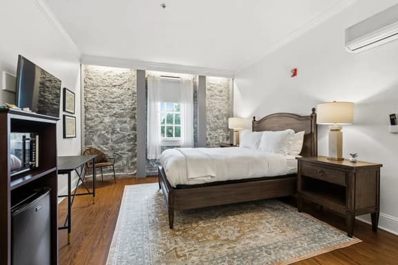 Sonoma Escape • 1BR Queen • Near Wineries - Image 1